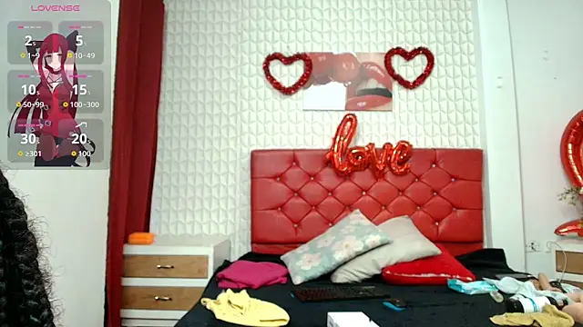 Elizabetth Roman online show from 04.05.26