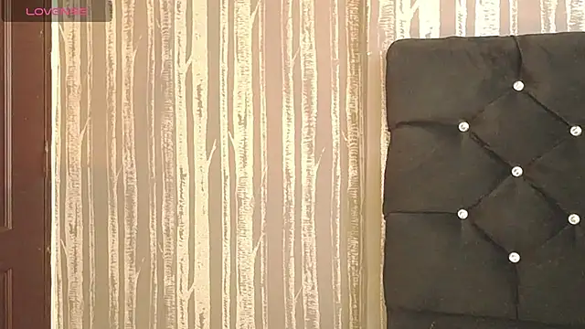 Snapshot of Elizabetth_Roman chatting on 07.11.26 Elizabetth Roman online show from 07.11.26