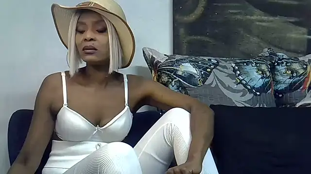 Snapshot of DivineEbonyGrace chatting on 06.03.26 DivineEbonyGrace online show from 06.03.26