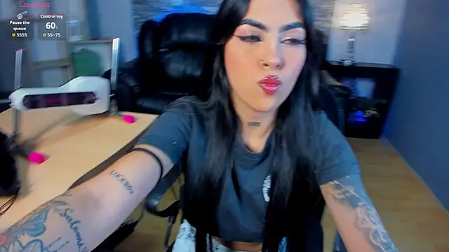 Snapshot of _hanna_miller__ chatting on 02.27.26 hanna miller online show from 02.27.26