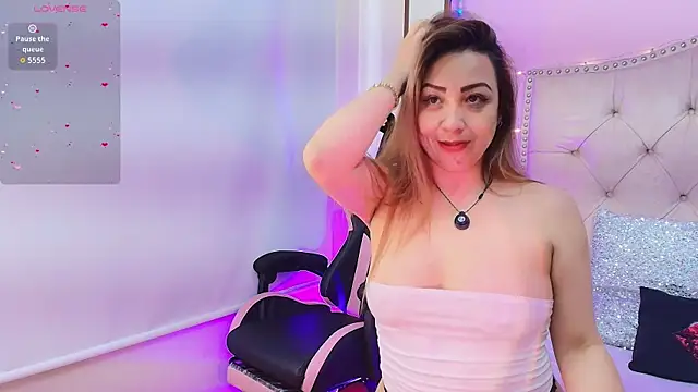 Snapshot of Miss_Liu chatting on 02.05.26 Miss Liu online show from 02.05.26