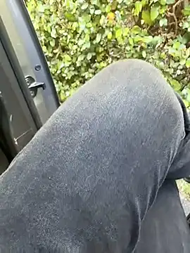 Snapshot of Davvidsm chatting on 02.24.26 Davvidsm online show from 02.24.26