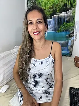 Snapshot of sandrafarrely chatting on 02.07.26 sandrafarrely online show from 02.07.26