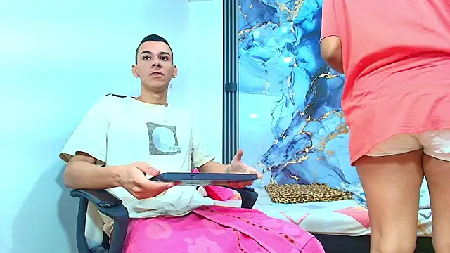 Valentina and sneider  online show from 02.02.26