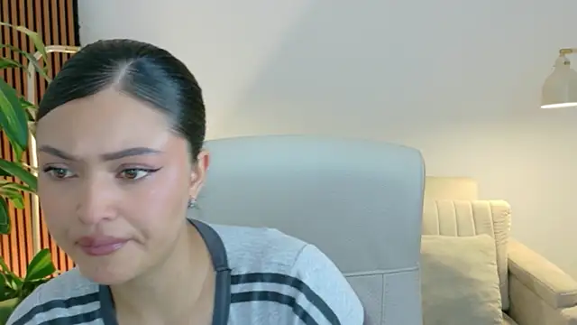 victoria   moon online show from 06.04.26
