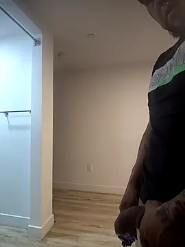 Snapshot of moneytalk516 chatting on 02.11.26 moneytalk516 online show from 02.11.26