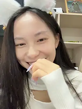 Snapshot of DD-52 chatting on 12.20.25 DD-52 online show from 12.20.25