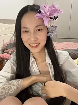 Snapshot of DD-52 chatting on 01.15.26 DD-52 online show from 01.15.26