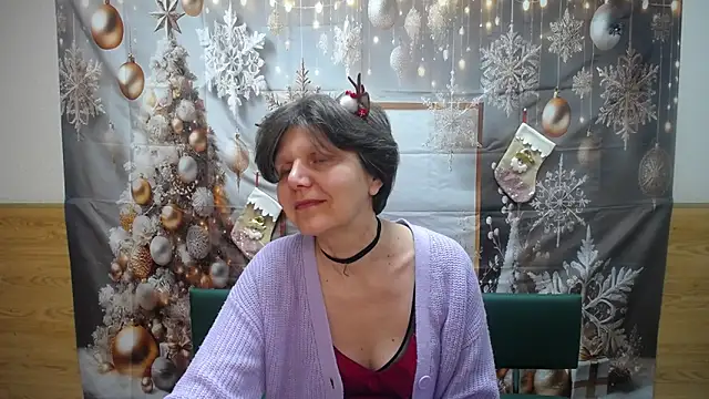 LunaDobra online show from 12.18.25