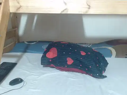 Phoenix Curvelicious online show from 12.17.25