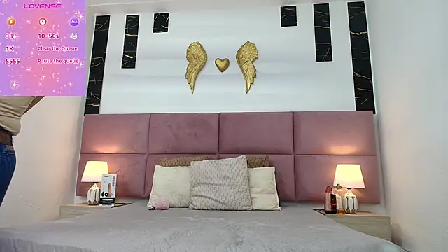 Zoe aitanaa online show from 03.02.26