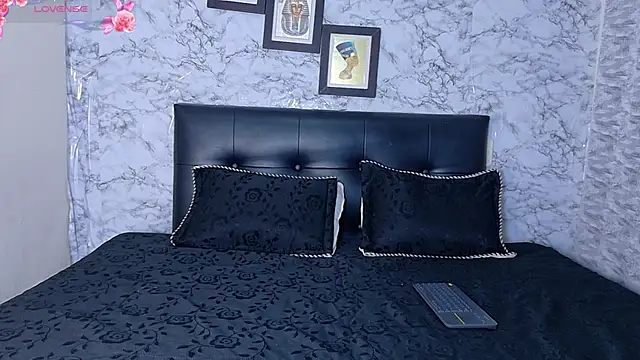 Snapshot of JulietaHazze_ chatting on 12.19.25 JulietaHazze online show from 12.19.25