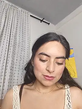 saasha Petit online show from 03.20.26