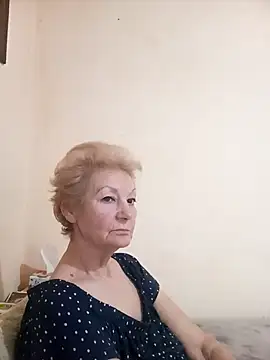 Snapshot of Calypso-Loove chatting on 05.14.26 Calypso-Loove online show from 05.14.26