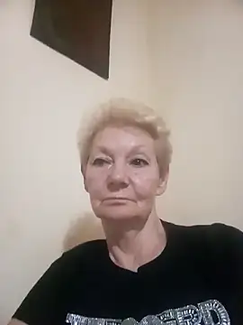 Snapshot of Calypso-Loove chatting on 05.31.26 Calypso-Loove online show from 05.31.26