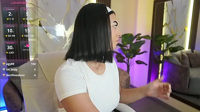 LiaWheeler online show from 12.16.25