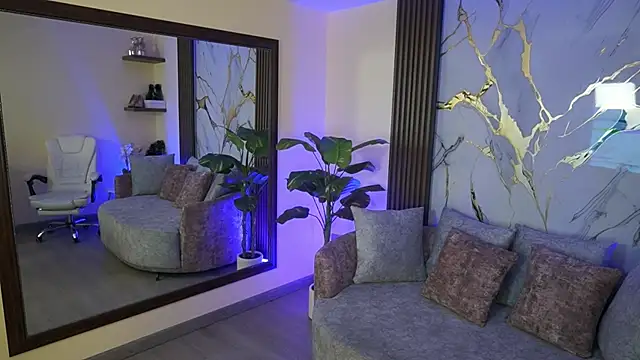 LiaWheeler online show from 01.16.26