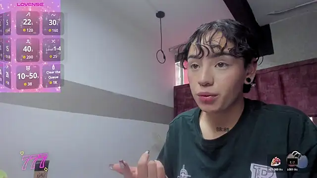 Kiara Fox   online show from 04.13.26