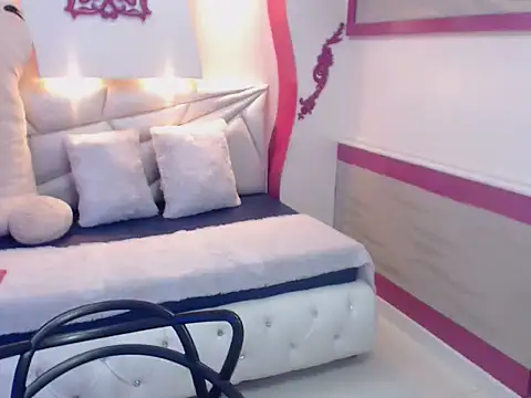 Snapshot of Lis_Pearson chatting on 01.09.26 Lis Pearson online show from 01.09.26