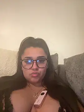 Wild Busty Niyah XX online show from 03.06.26