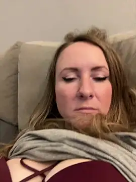 Snapshot of alluringpixie chatting on 01.13.26 alluringpixie online show from 01.13.26