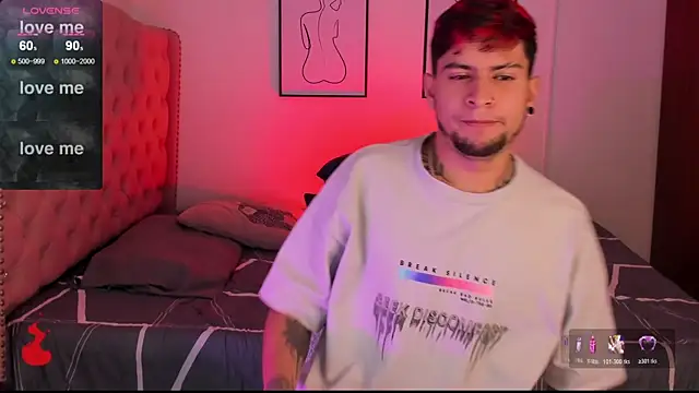 Snapshot of vaalentiino chatting on 01.16.26 vaalentiino online show from 01.16.26