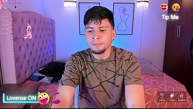 Snapshot of vaalentiino chatting on 02.09.26 vaalentiino online show from 02.09.26