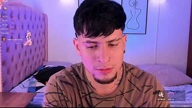 Snapshot of vaalentiino chatting on 02.20.26 vaalentiino online show from 02.20.26