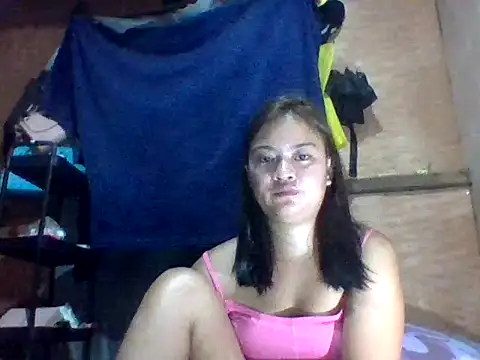 Snapshot of angela_rose20 chatting on 05.31.26 angela rose20 online show from 05.31.26