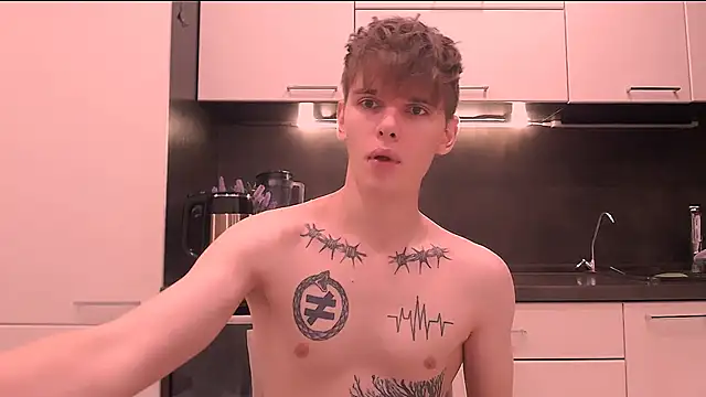 Snapshot of Fredd_Xanders chatting on 01.08.26 Fredd Xanders online show from 01.08.26