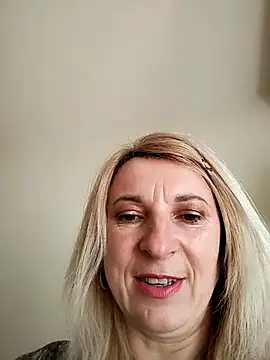 Snapshot of AhlyssaLove1155 chatting on 04.10.26 AhlyssaLove1155 online show from 04.10.26