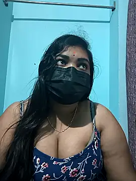 Snapshot of Shaksana-reddy chatting on 12.17.25 Shaksana-reddy online show from 12.17.25