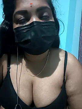 Snapshot of Shaksana-reddy chatting on 12.20.25 Shaksana-reddy online show from 12.20.25
