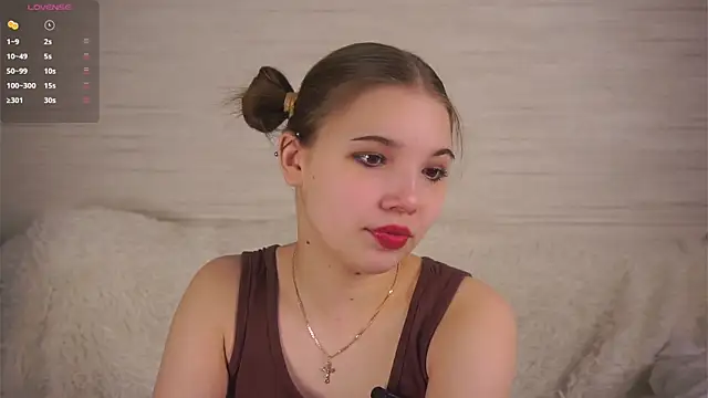 Snapshot of SolBurri chatting on 02.07.26 SolBurri online show from 02.07.26