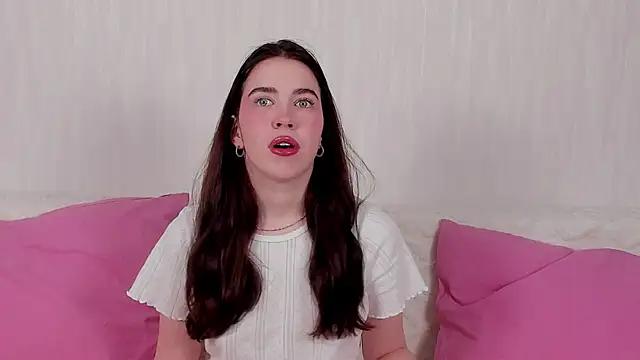 Kimberlybondd online show from 12.15.25