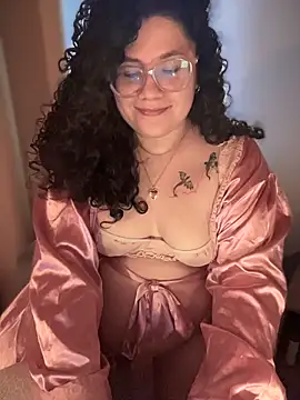 Snapshot of VanesssaMilf_ chatting on 12.18.25 VanesssaMilf online show from 12.18.25