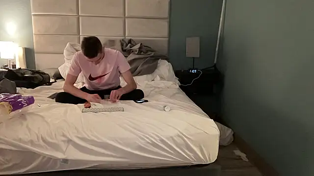 cosmiccloudpig online show from 02.03.26