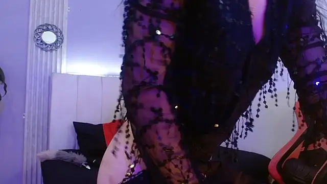 mia collin  online show from 01.05.26