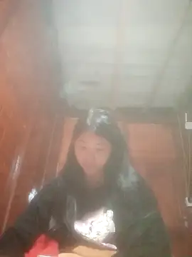 Snapshot of Amiluli chatting on 12.18.25 Amiluli online show from 12.18.25