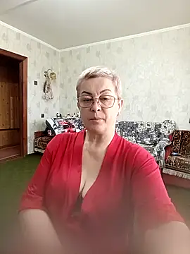 Snapshot of Bastet422111 chatting on 12.22.25 Bastet422111 online show from 12.22.25