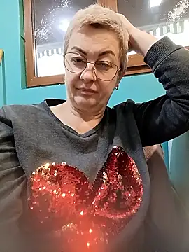 Snapshot of Bastet422111 chatting on 01.08.26 Bastet422111 online show from 01.08.26