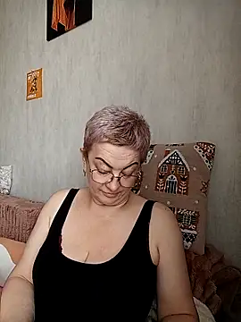 Snapshot of Bastet422111 chatting on 02.11.26 Bastet422111 online show from 02.11.26