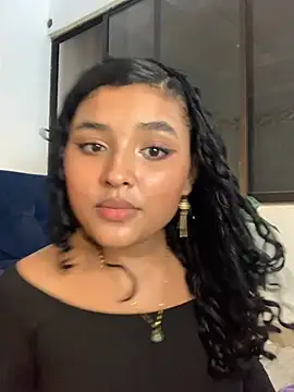 ladulcemary  online show from 03.05.26