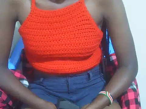 Snapshot of QueenMerri5 chatting on 12.14.25 QueenMerri5 online show from 12.14.25