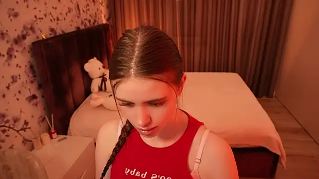 Snapshot of ChloeSpark chatting on 05.22.26 ChloeSpark online show from 05.22.26