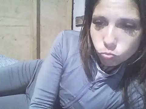Snapshot of FridahBeli chatting on 04.27.26 FridahBeli online show from 04.27.26