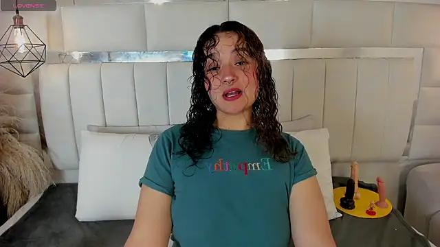 Im TaraBlack online show from 01.08.26