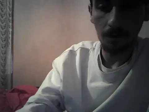 Snapshot of Hon3ySlim chatting on 12.15.25 Hon3ySlim online show from 12.15.25