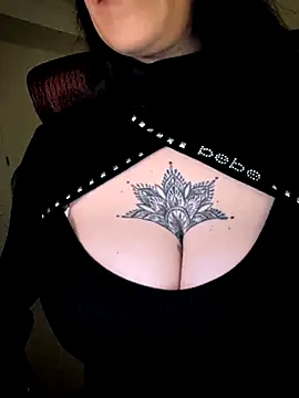 BustyVampyre online show from 04.03.26