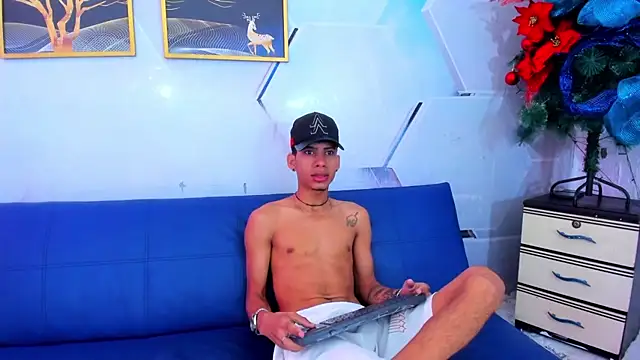 Snapshot of Alex_jeins_at chatting on 12.22.25 Alex jeins at online show from 12.22.25